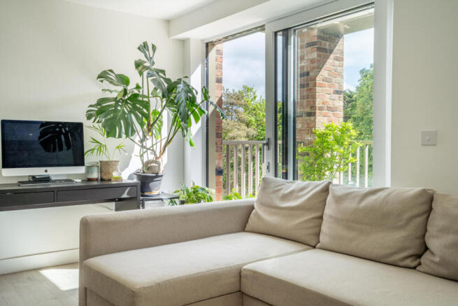 2 bed Apartment for sale Image 6
