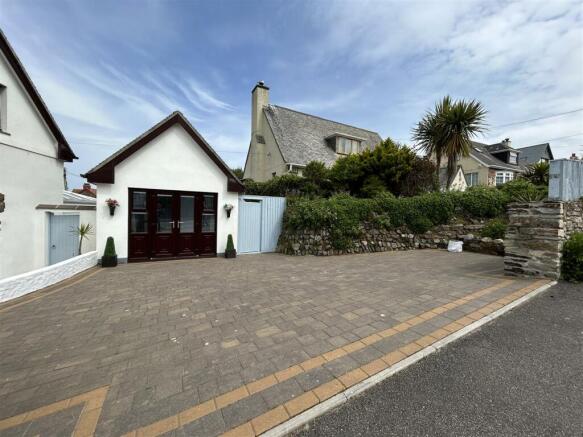 Driveway and Annexe