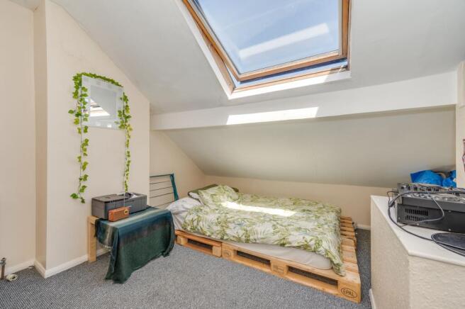 3 bed Semi-Detached for sale Image 10