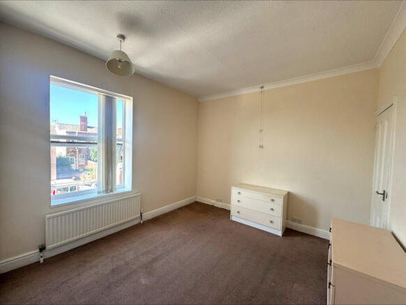 2 bed Terraced to rent Image 8