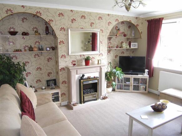 LOUNGE:
