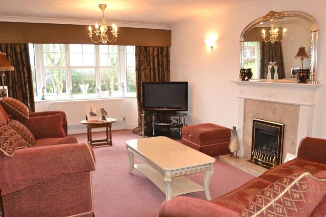 Lounge 1