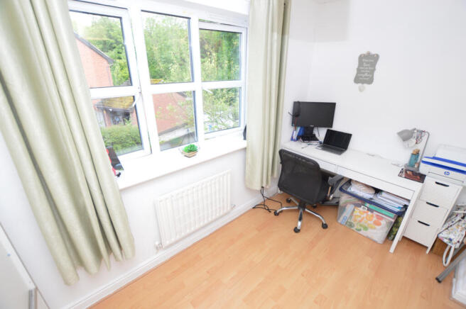 4 bed Detached for sale Image 12