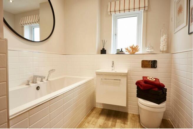 3 bed Semi-Detached for sale Image 8