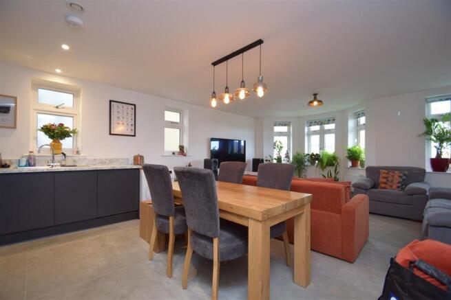 Kitchen/Living Room