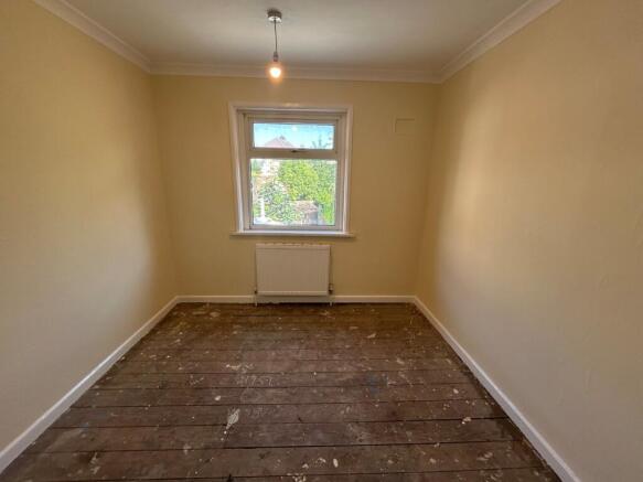 3 bed Semi-Detached to rent Image 12
