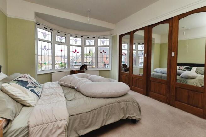 3 bed Terraced for sale Image 11