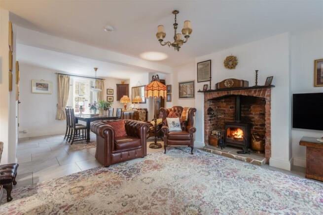 Hill Cottages 6 Sitting Dining Room-1.jpg