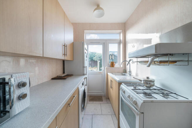 1425357-5-69b1411...