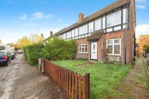 3, Wellington Gardens, Twickenham TW2 5NY