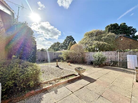 Coniston Close, Verwood, Dorset, BH31 photo 2