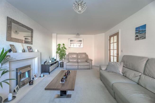4. Living Room.jpg