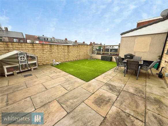 4 bed Detached for sale Image 12