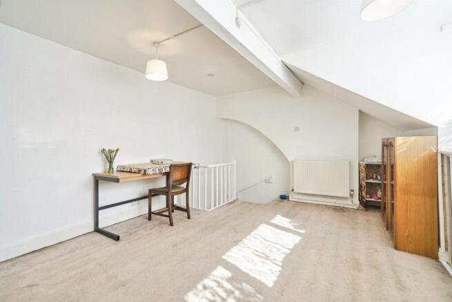 2 bed Terraced for sale Image 10