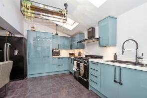 10, Hungerford Road, Calne SN11 9BQ
