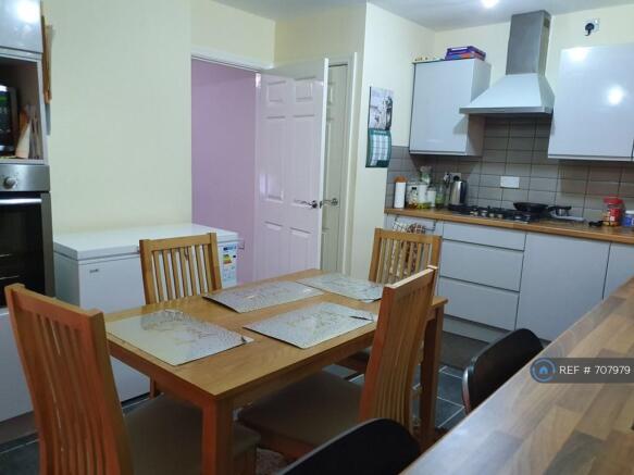 Kitchen / Dinning Room