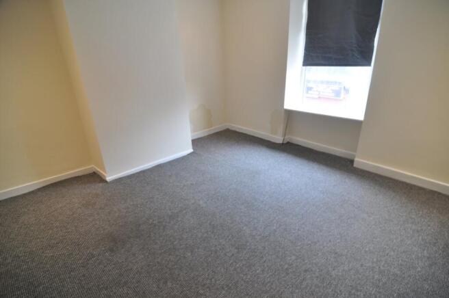 1 bed Flat to rent Image 4