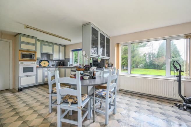 WOODSIDE LODGE - ...