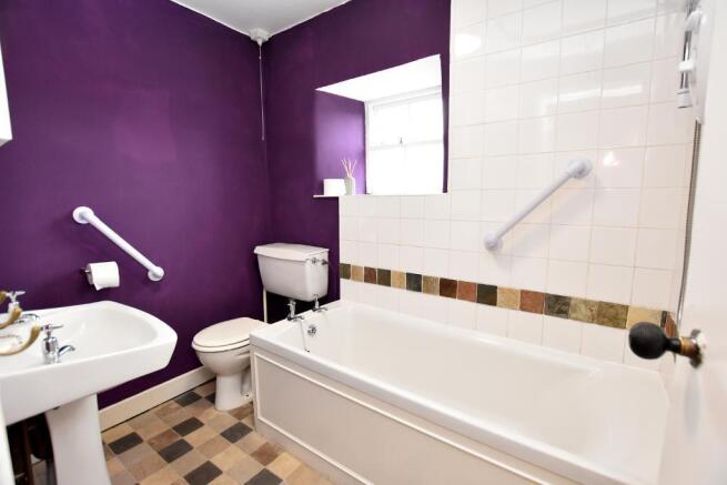 3 bed Cottage to rent Image 12