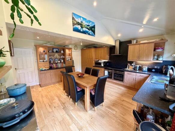 House in Trafford, Davenport Green - View 2
