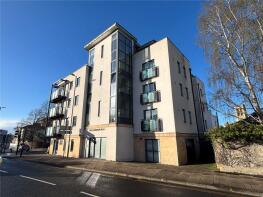 Apartment 3, Millennium Plaza, Warwick Place, Cheltenham GL52 2NB