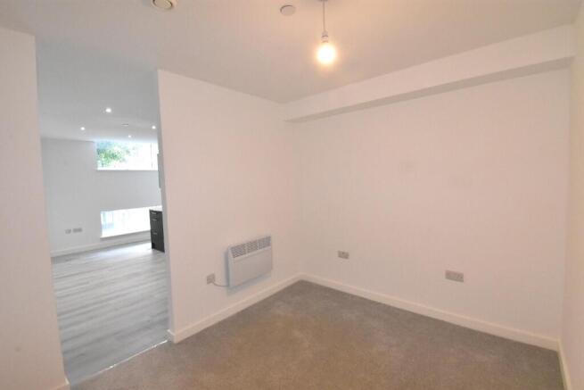 Studio to rent Image 5