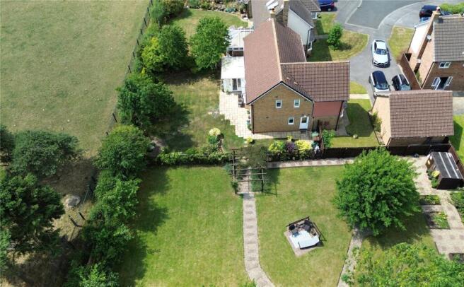 4 bed Detached for sale Image 4