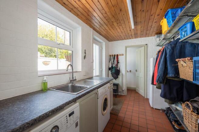 4 bed Terraced for sale Image 9