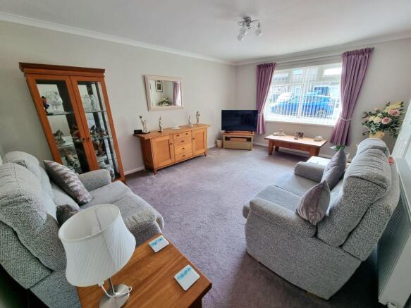 Lakin Drive, Barry, CF62 photo 4