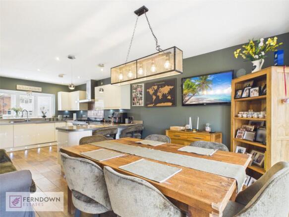 Kitchen Diner