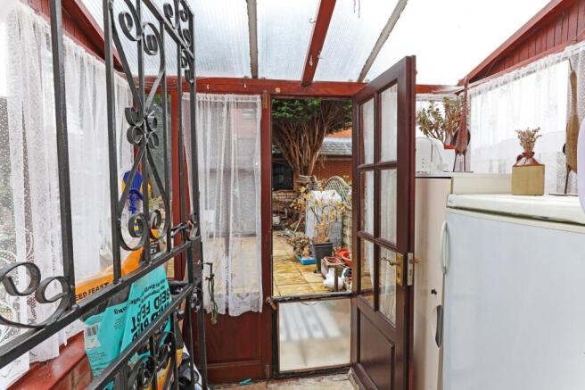 4 bed Terraced for sale Image 6