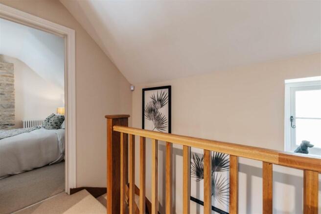 Dovecote Cottage 040.jpg