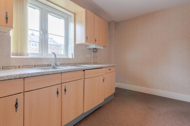 2 bed Flat for sale Image 7