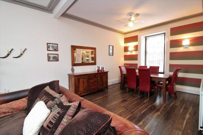Lounge/Dining Room