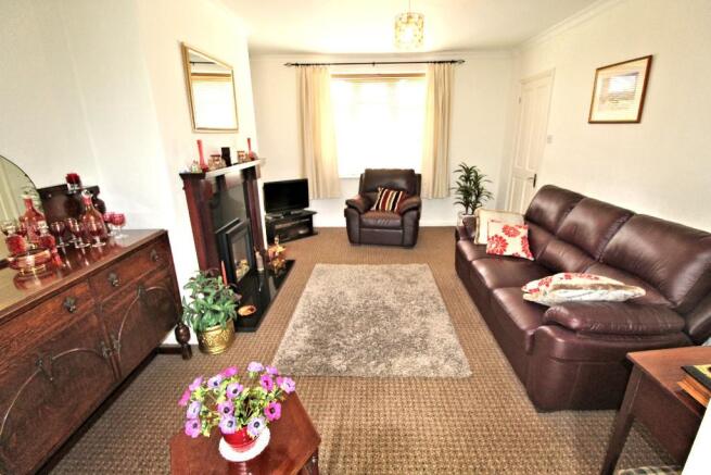 LOUNGE VIEW 2