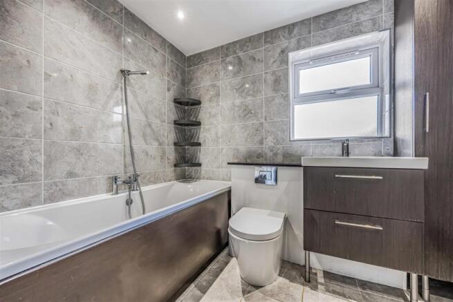 81 Manor Road, Fratton-Small-PorticoMarketing-Sold