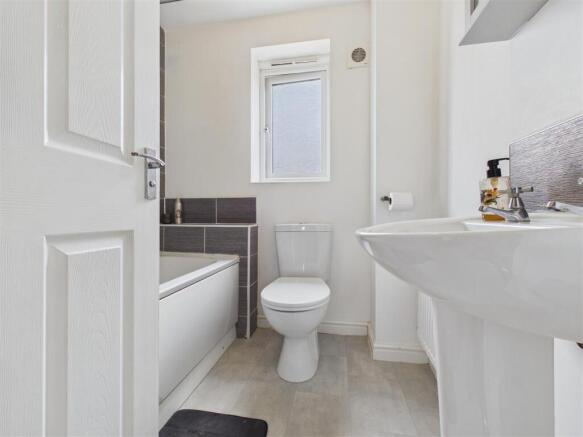 3 bed Detached for sale Image 12