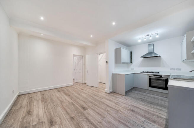 1393146-9-694181c...