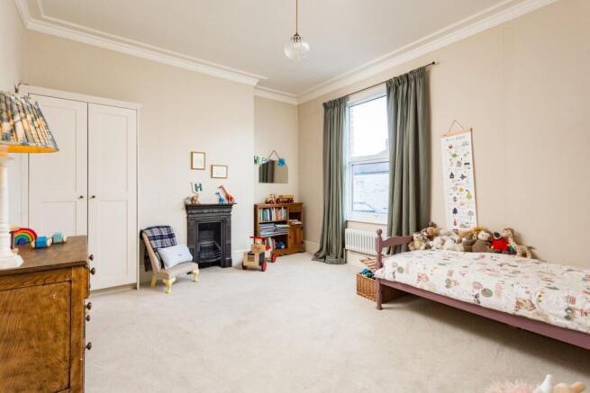 3 bed Terraced for sale Image 5