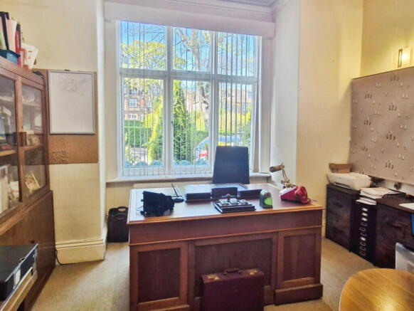 6 bed Terraced for sale Image 9