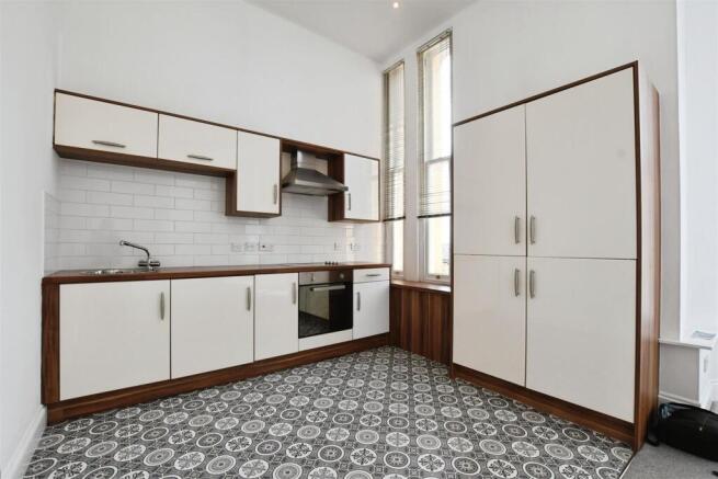 Kitchen/Living Area