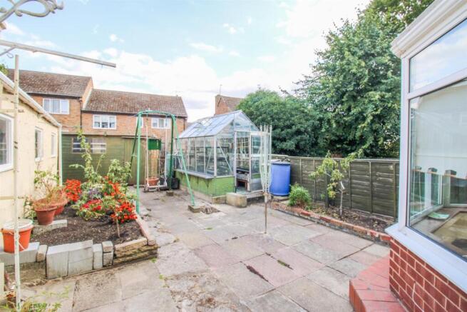 3 bed Semi-Detached for sale Image 10
