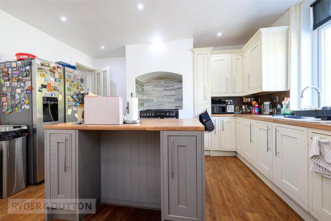 2 bed Terraced for sale Image 8