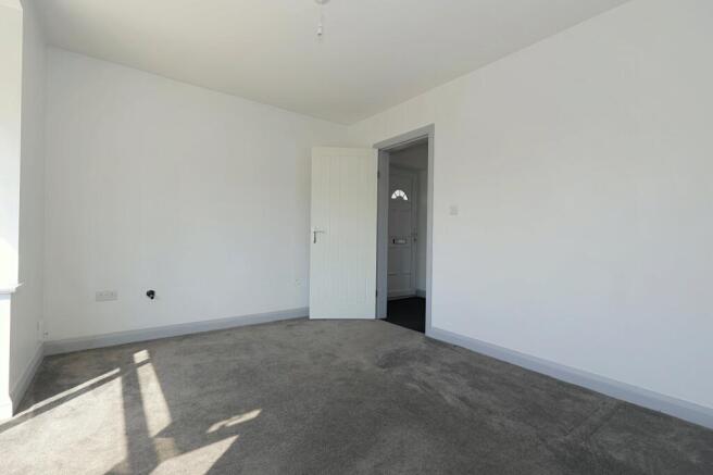 3 bed Semi-Detached for sale Image 10