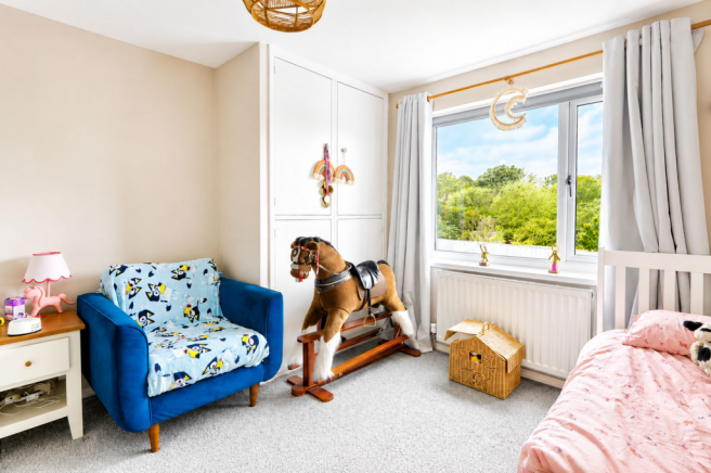 3 bed Semi-Detached for sale Image 12
