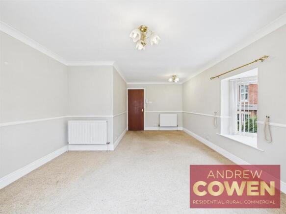 2 bed Apartment for sale Image 5