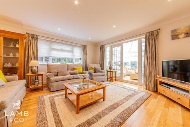 RECEPTION ROOM: