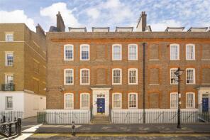 Flat 7, 32 Priory House, Folgate Street, London E1 6UJ