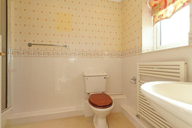 Den-Bed-Two-En-Suite.jpg