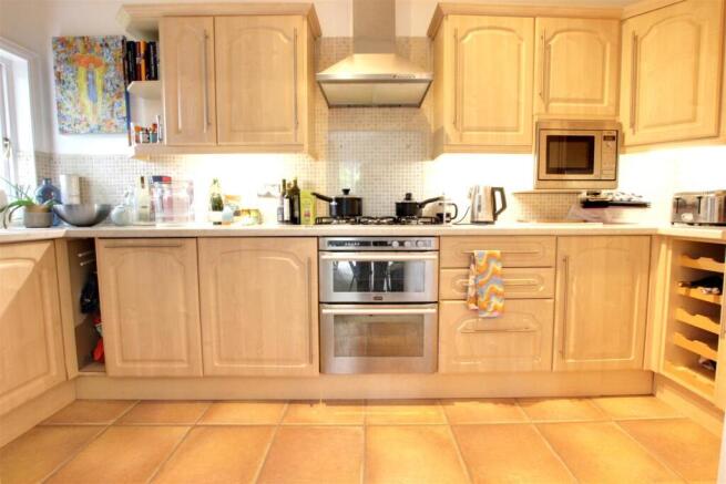2 bed Flat for sale Image 10